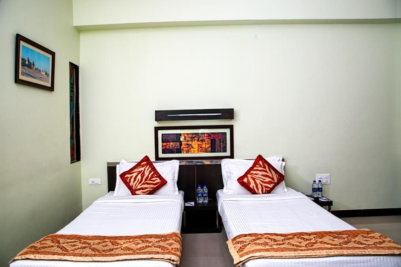 Hotel Hampi International Hospet Exterior photo